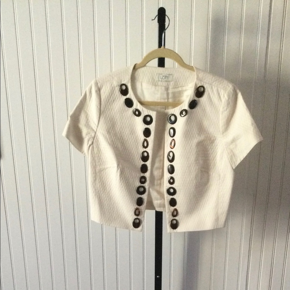 NEW LOFT hyper cute cream cropped bolero!